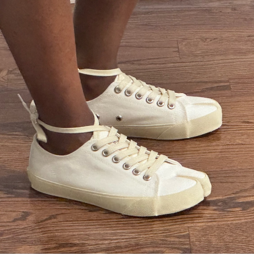 Tabi Sneakers 🐪✨